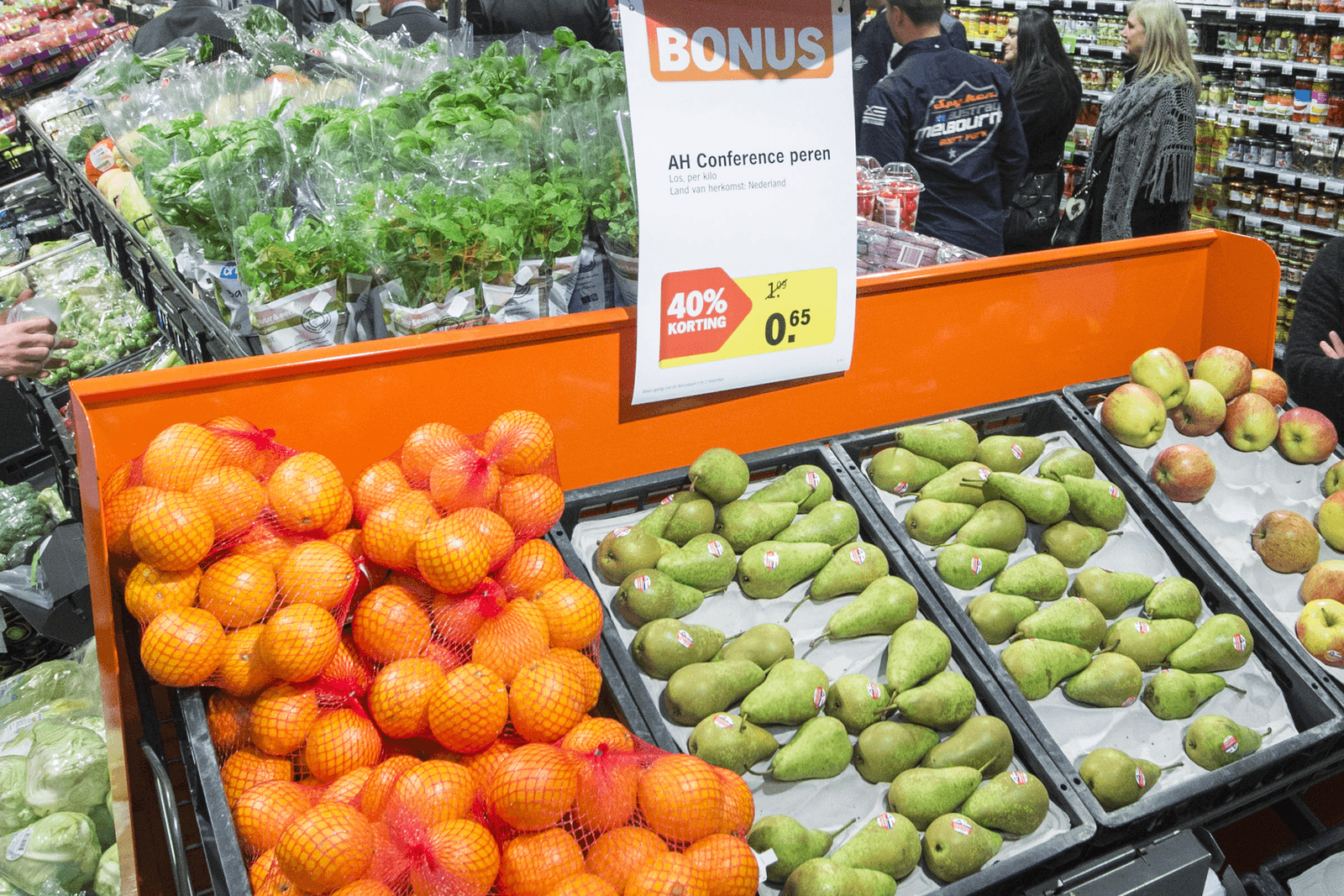 Supermarkten laten zich chanteren - Foto: Koos Groenewold