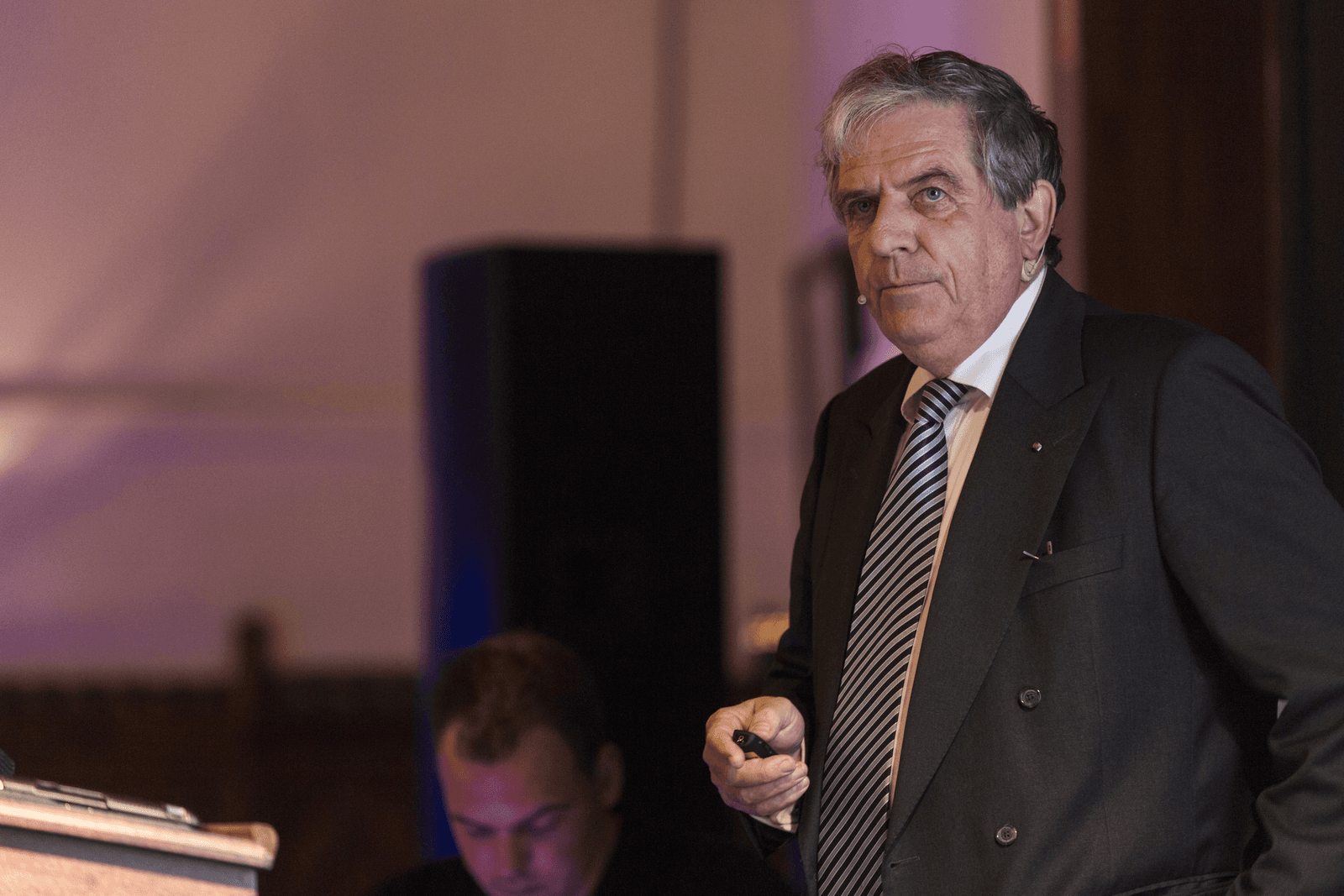 Oud-landbouwminister Cees Veerman (67) - Foto: Koos Groenewold