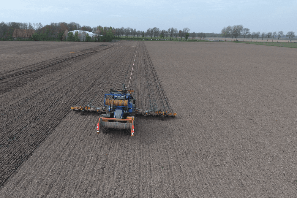 Digestaat uitrijden met sleepslang op 30 hectare maisland