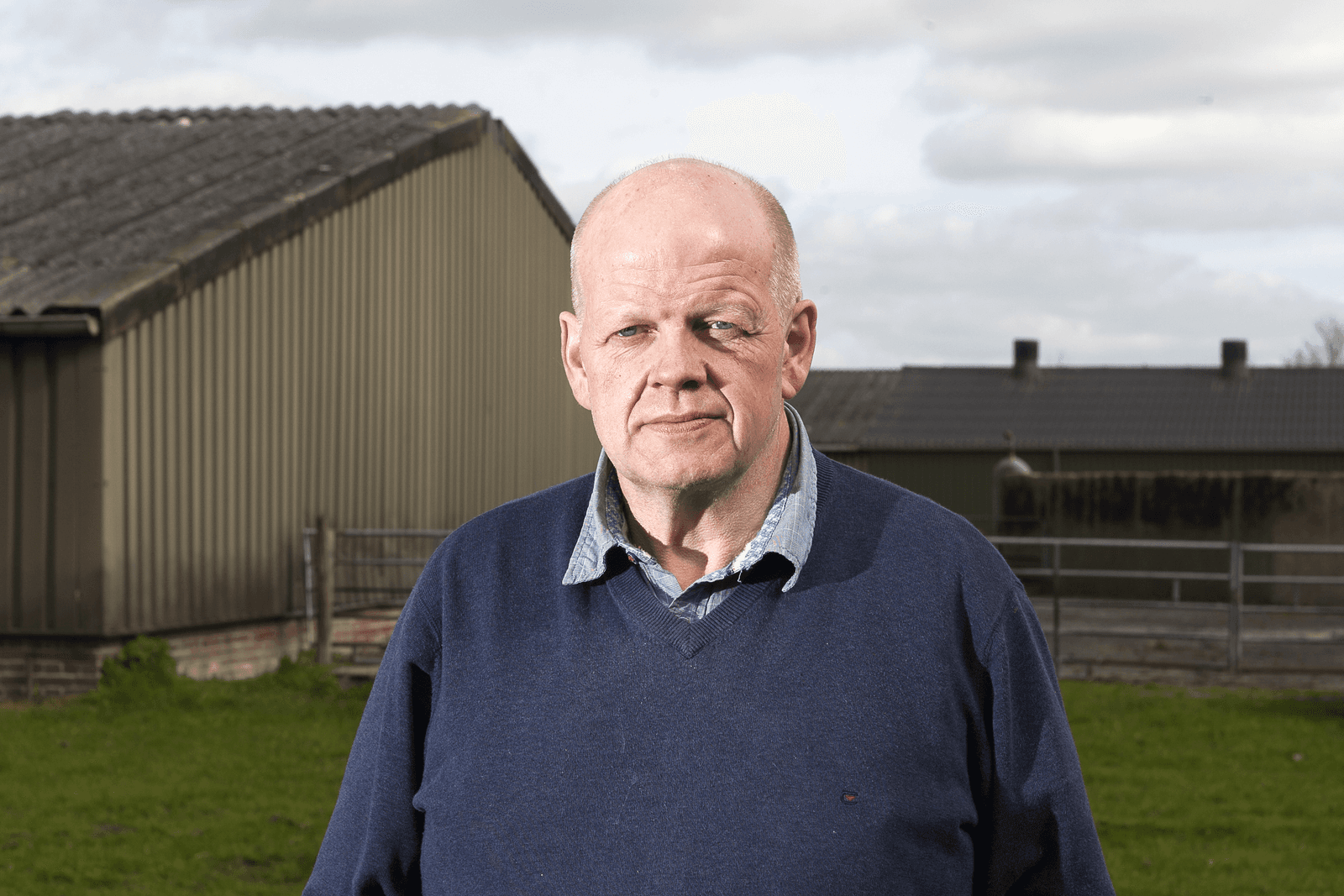 Jan Schokker (57) uit Raalte (Overijssel) heeft 600 zeugen en is fractievoorzitter van Gemeentebelangen Raalte.<br /><em>Foto's: Ronald Hissink</em>
