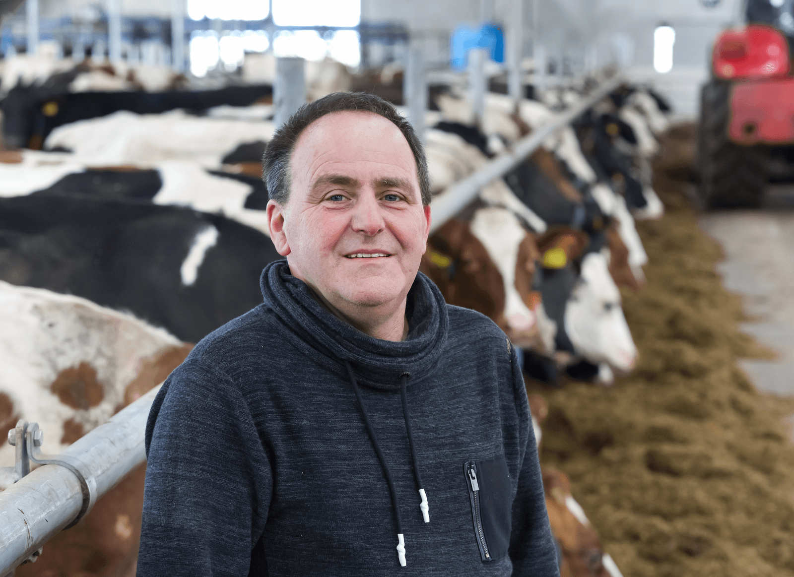 Melkveehouder Helmich Ruitenberg.<em><br />Foto: Ruud Ploeg</em>