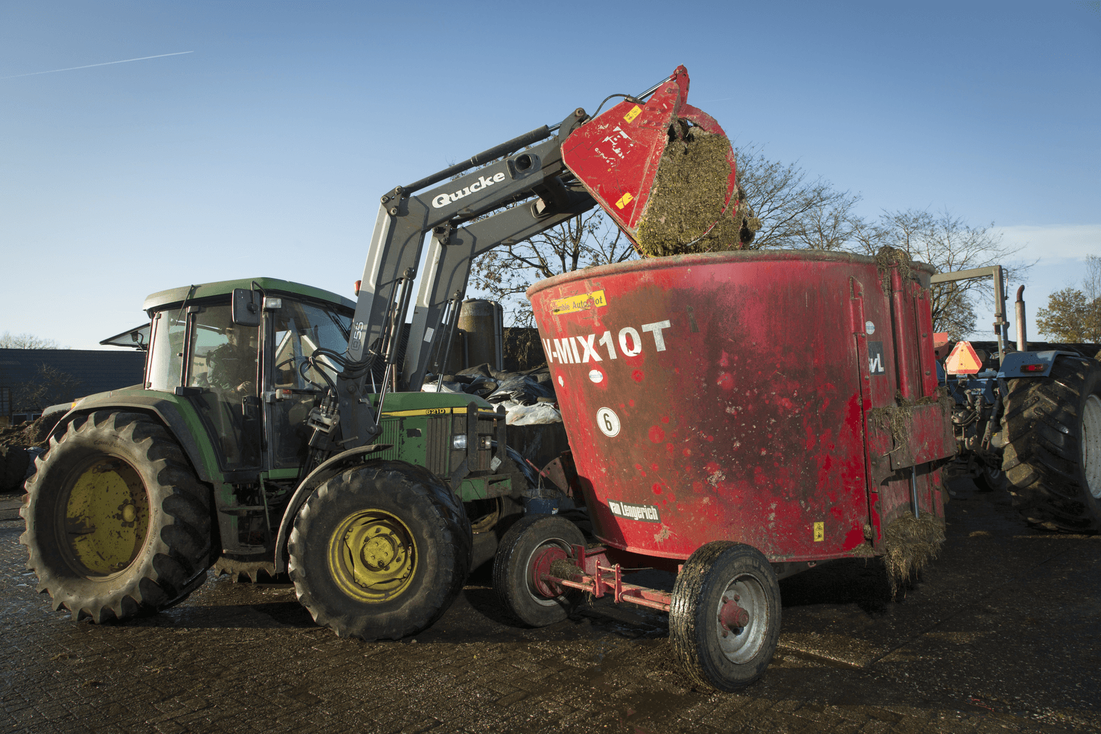 Ondernemers moeten kiezen: investeren in fosfaatrechten of in mestbewerking?<br /><em>Foto: Koos Groenewold</em>