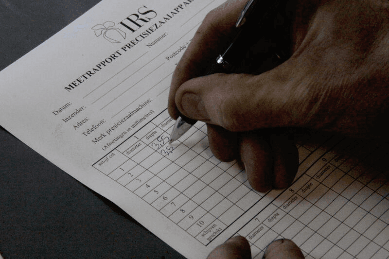 Een punt waar het IRS veel waarde aan hecht, is dat de zaaischijven schoon binnenkomen. De controle is gratis, dus mag er verwacht worden dat deze voorwaarde wordt nageleefd.