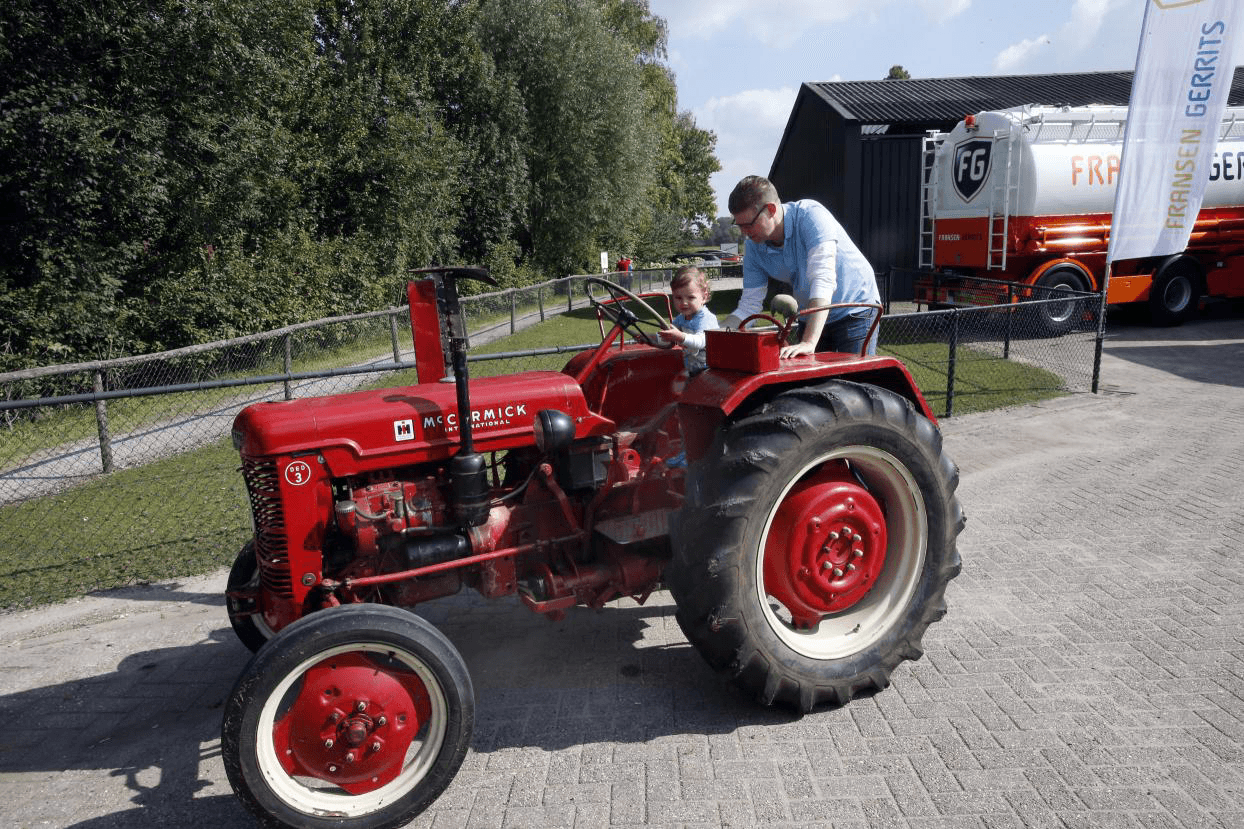 Varkenshouders zetten de deuren open