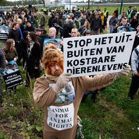Protest tegen dierproeven in Schaijk