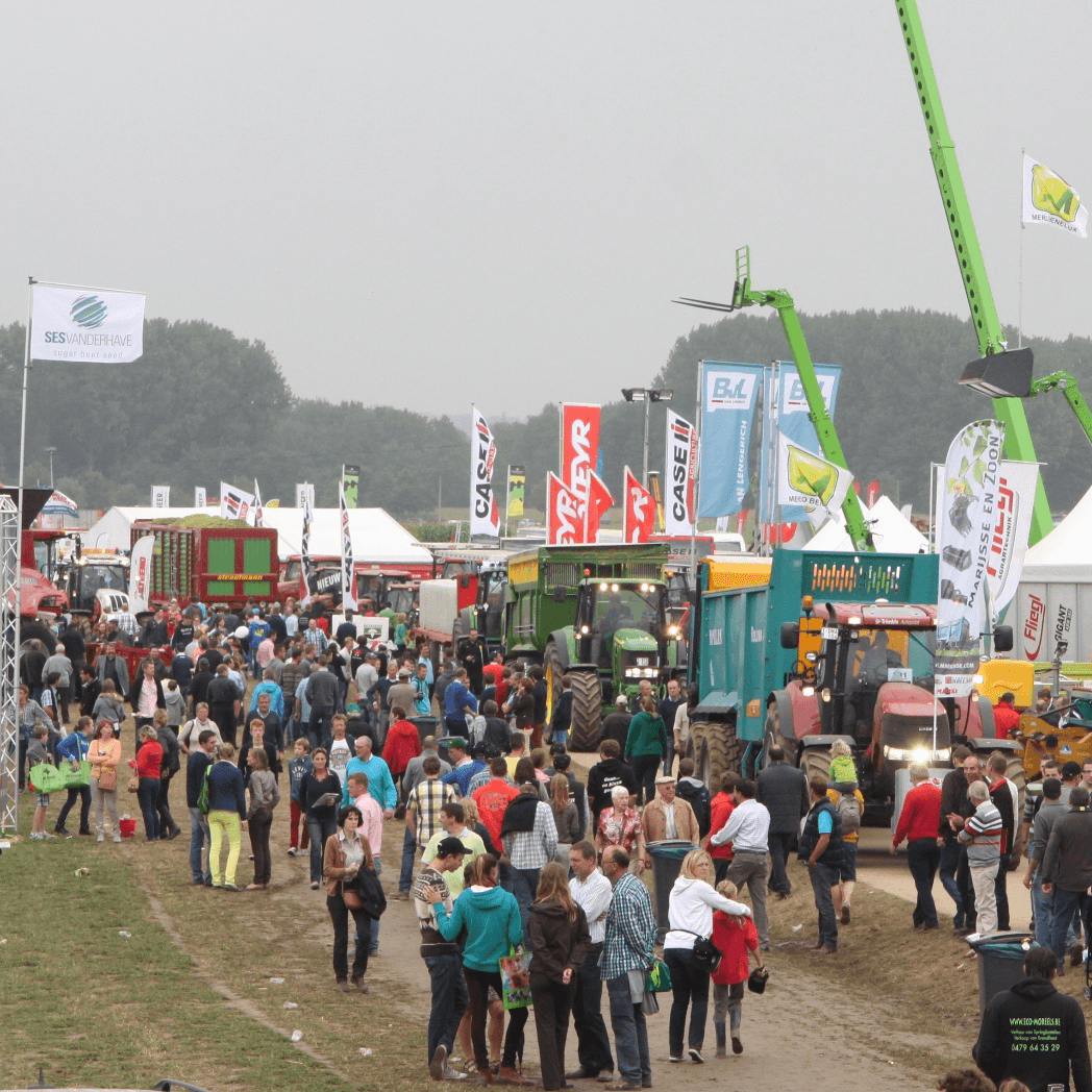 Veel mensen en machines op Oudenaarde