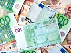 Inlener aansprakelijk voor schulden agrarisch uitzendbureau