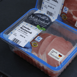 Etiket legt bom onder export