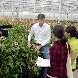 Agriterra begeleidt Vietnamese filmploeg