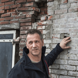 ‘Mijn huis is total loss, maar niet volgens de NAM’