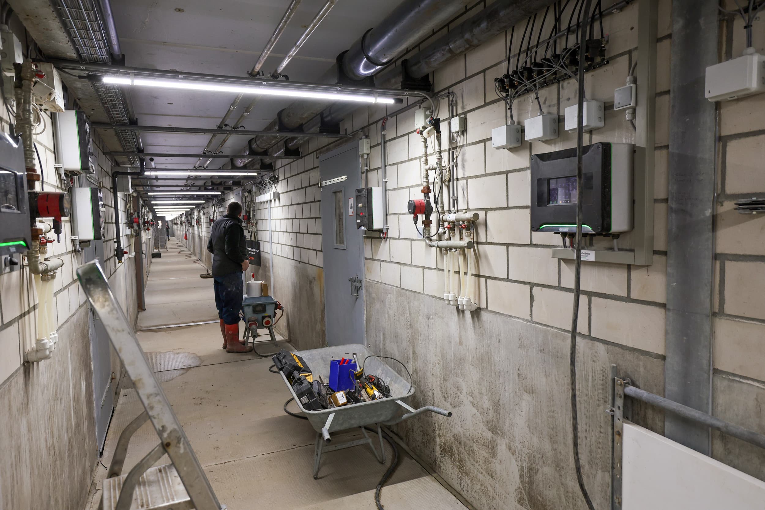 Taxatie van de oude locatie gebeurt op basis van de vervangingswaarde; aankoop van de nieuwe tegen marktwaarde. Aanpassingen aan de nieuwe stal zijn voor eigen rekening, maar daarvoor zijn subsidiemogelijkheden. Foto: Bert Jansen