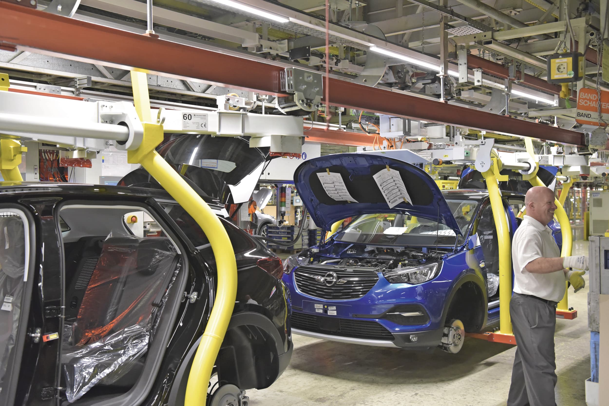 De Duitse auto-industrie heeft een hang naar het verleden en kiest voor vertraging. De landbouw lijkt soms een vergelijkbare discussie te voeren. Foto: ANP