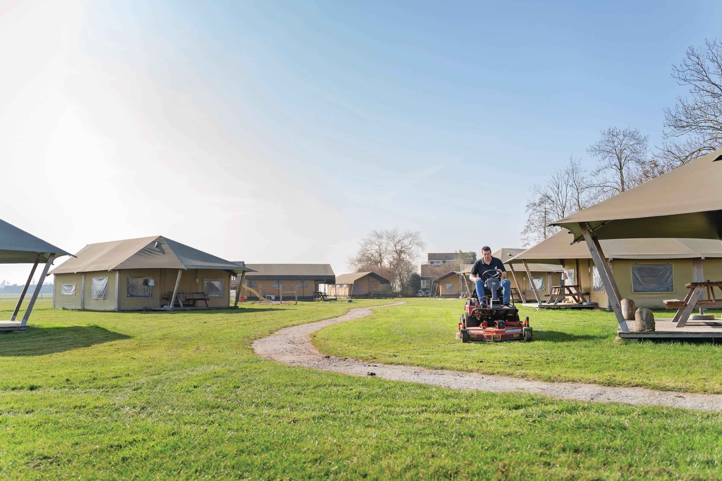 Lastenverzwaring, zowel landelijk als gemeentelijk, is een groot risico voor boerenrecreatie, waarschuwt LTO Noord. Foto: Andrea van Schaik Fotografie