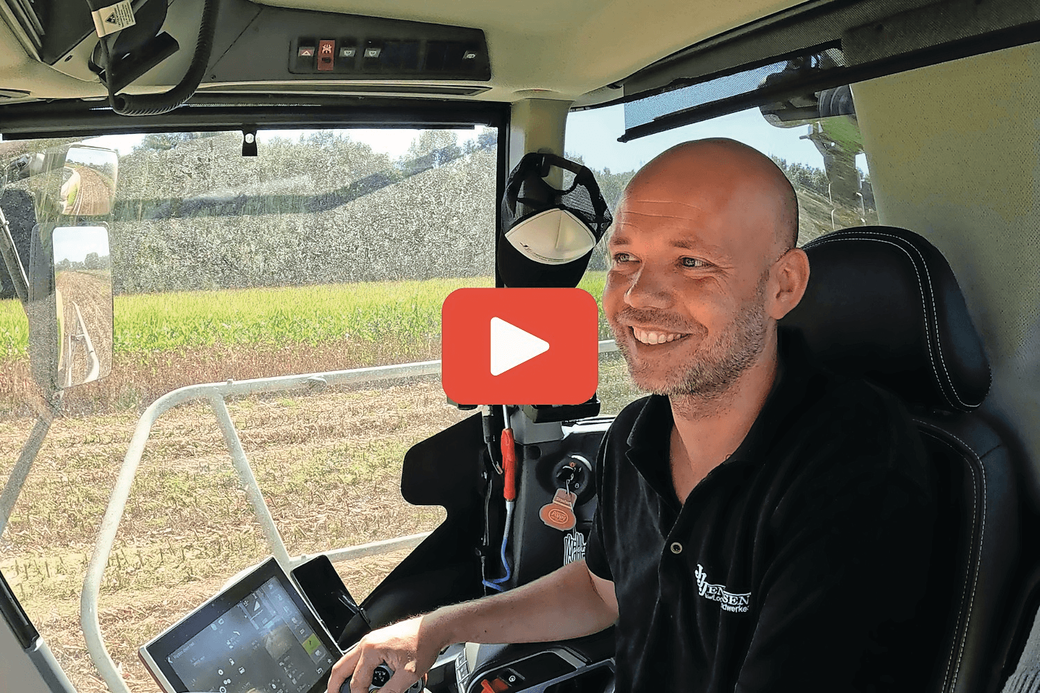 Mischa van den Heuvel in de Claas Jaguar 990 Terra Trac. Foto: Rachel Henst