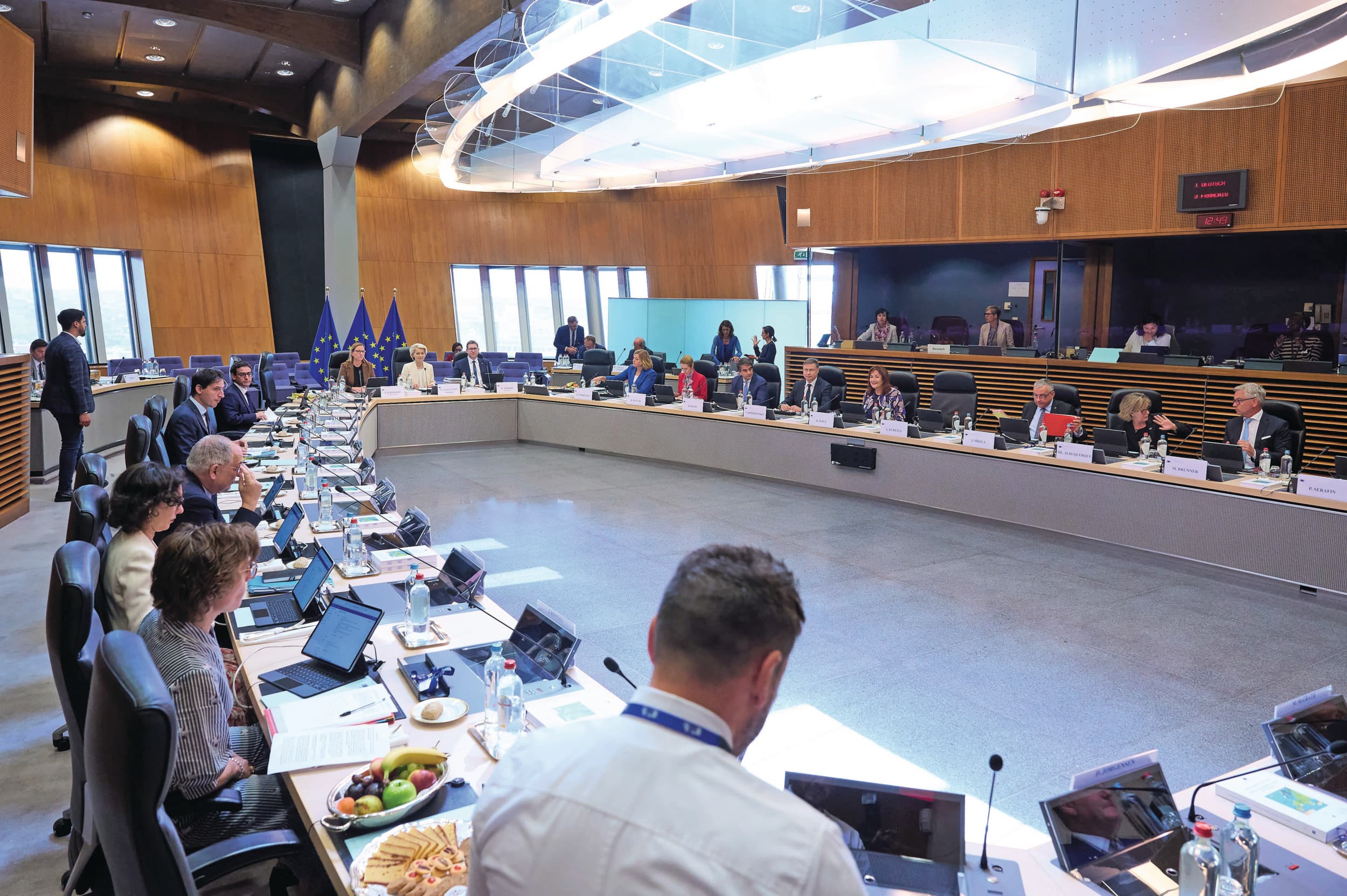 De vergadering van Europese Commissarissen, waar gisteren het besluit werd genomen over het nieuwe meerjarig financieel kader. Foto: Europese Unie