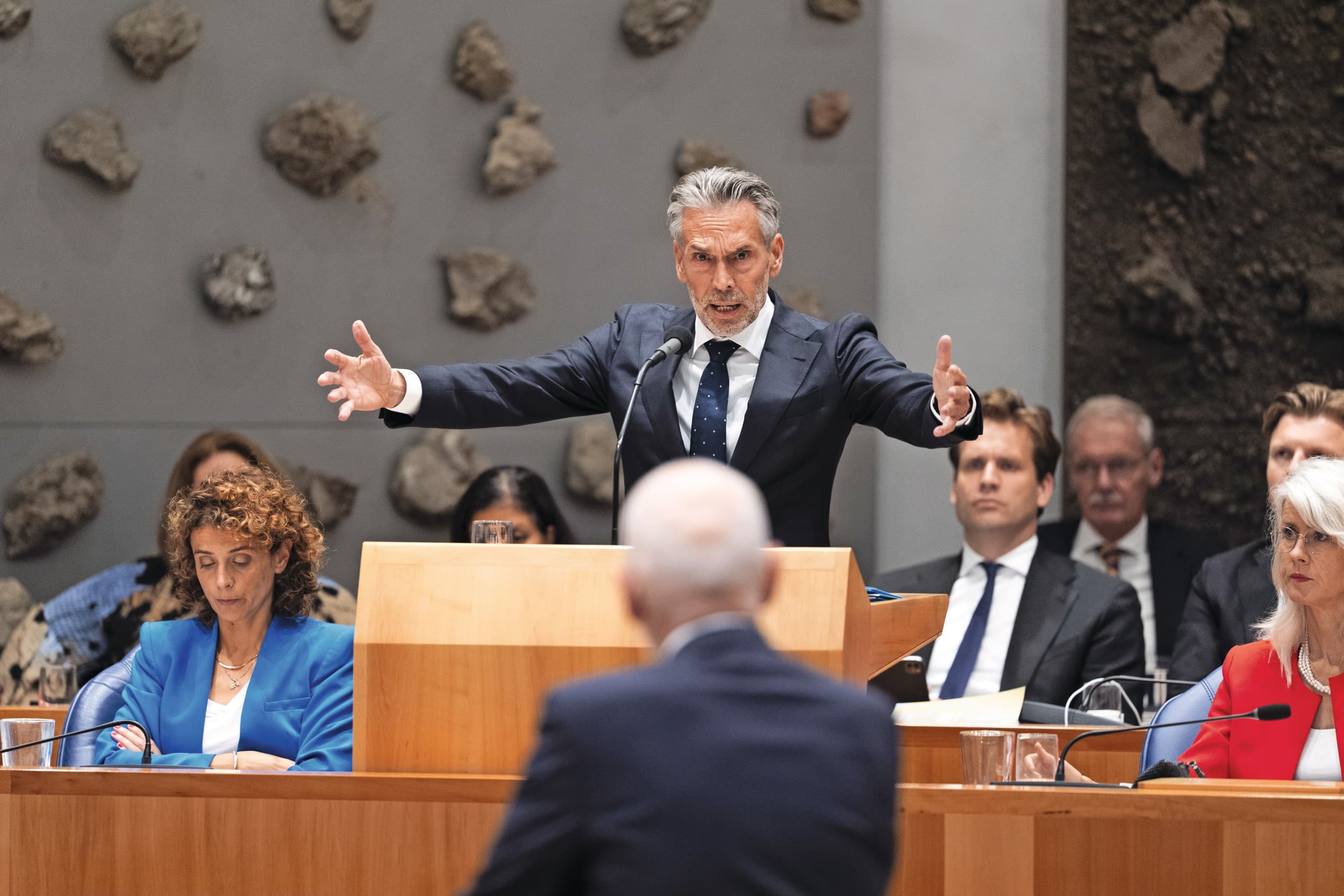 Demissionair premier Dick Schoof tijdens de tweede dag van de algemene politieke beschouwingen in de Tweede Kamer. Foto: ANP