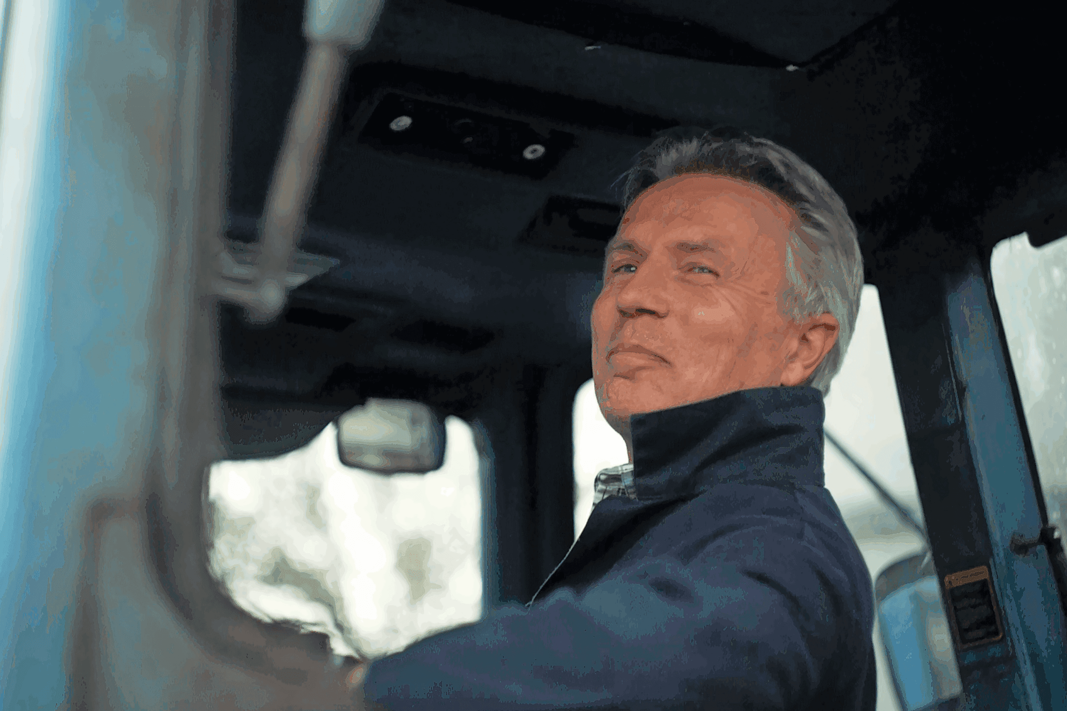 "Voel je je somber? Speel geen mooi weer maar vraag hulp als je het moeilijk hebt, je staat niet alleen." Dat is de boodschap die Taboer in een video uit wil dragen. Foto: Taboer
