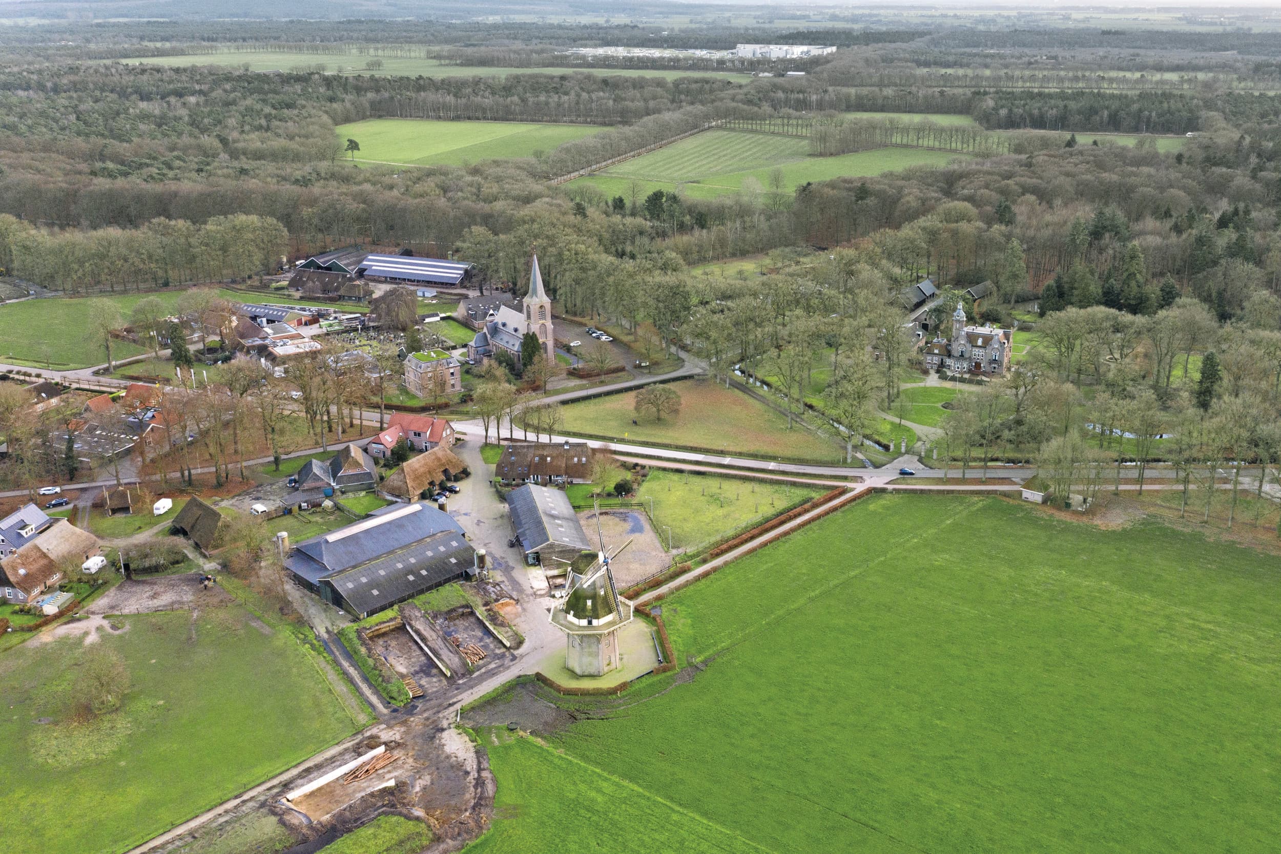 Pachtgrond bij landgoed Vilsteren (Ov.). Het nieuwe pachtbeleid kent zes pachtvormen. Korte pacht wordt duurder, langlopende pacht aantrekkelijker. Dit zijn de voorstellen van Rummenie. Foto: Ruud Ploeg