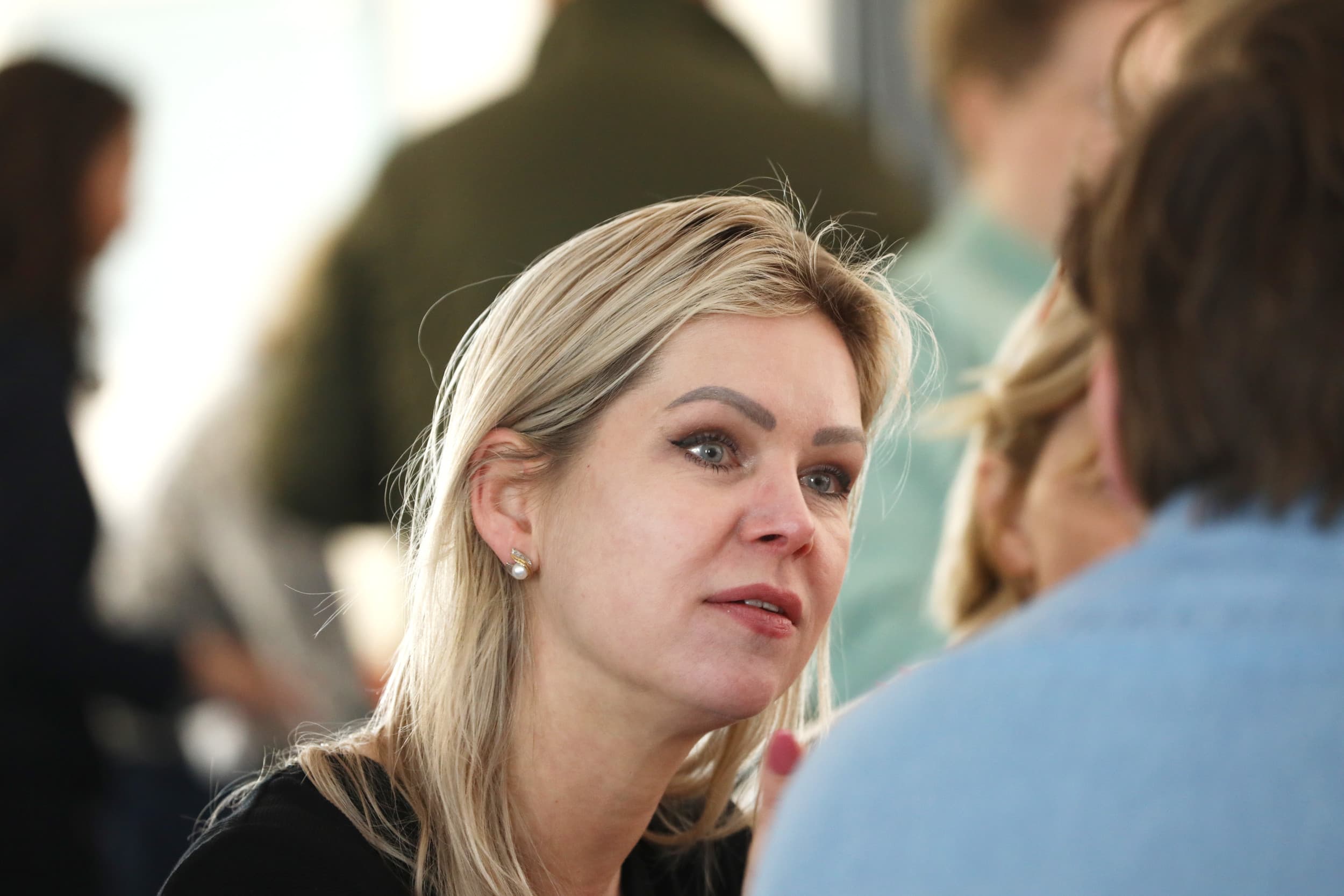 Demissionair landbouwminister Femke Wiersma had de publicatie van uitstootgegevens niet mogen blokkeren. De rechtbank Overijssel oordeelt dat zij daarmee haar bevoegdheden heeft misbruikt. Foto: Henk Riswick