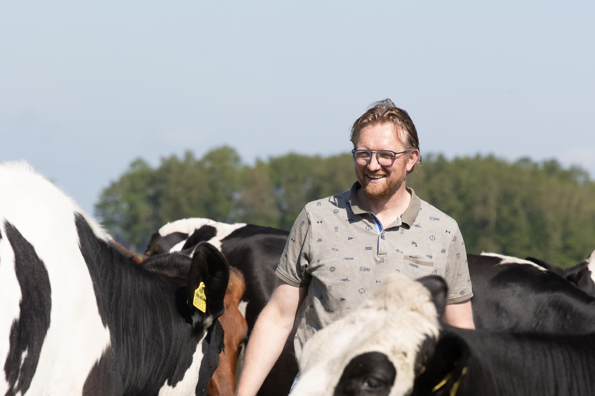 Melkveehouder Tijmen Nagel uit Beilen (Dr.) wil meedoen aan het 7-vinkjesplan van Urgenda. Foto: Hans Banus