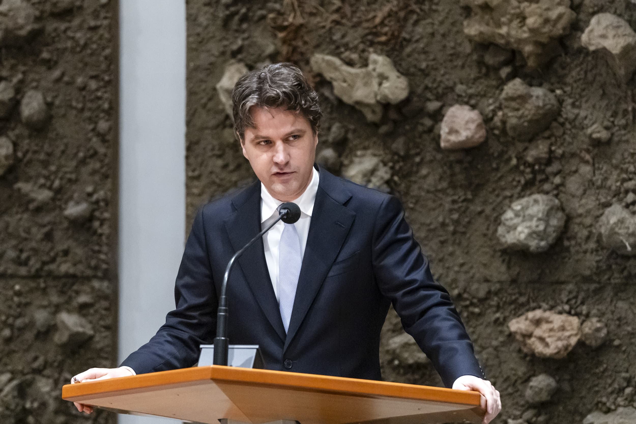 BBB-fractievoorzitter Caroline van der Plas viel CDA-voorman Henri Bontenbal hard aan tijdens het eerste deel van het Tweede Kamerdebat over de verkiezingsuitslag vanmorgen, donderdag 13 november. Foto: ANP