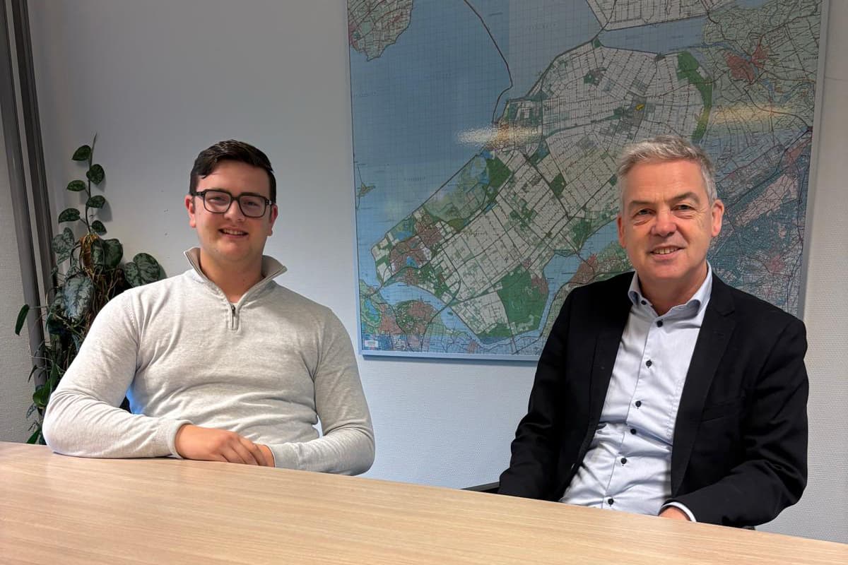 Jelle Brons (links) en Johan Zandbergen. Foto: VSO makelaars