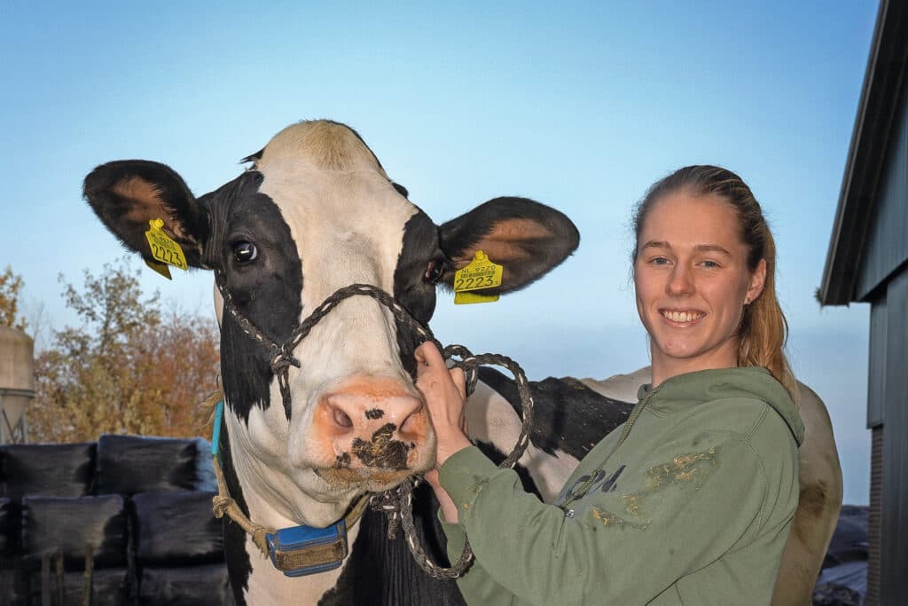 Wieke is echt ‘van de koeien’. Ze doet melkveehouderij niveau 4+ aan Yuverta Mbo in Houten. Daarna wil ze door naar Aeres Hbo in Dronten.