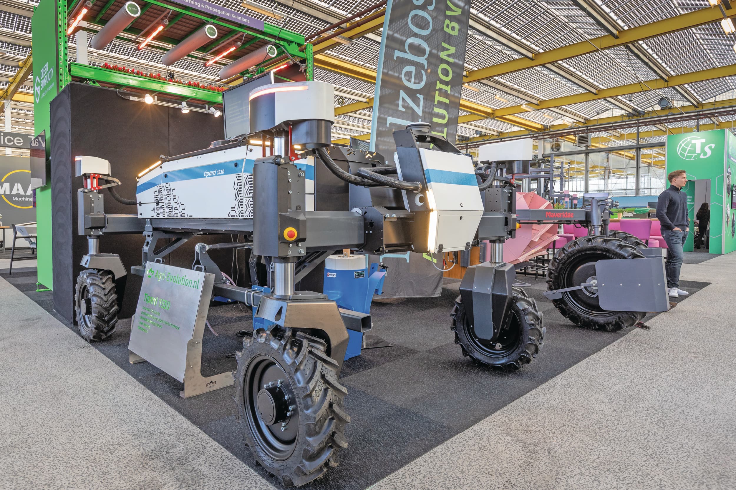 De Tipard 1530 was te zien op de Mechanisatie Tentoonstelling Bollenstreek (SMTB) in Vijfhuizen (N.-H.). M. Hulzebos Agri Evolution in Andijk (N.-H.) start dit jaar met de import van de autonome Tipard-werktuigendragers van de Zuid-Duitse fabrikant Digital Workbench. Foto: Bob Karsten