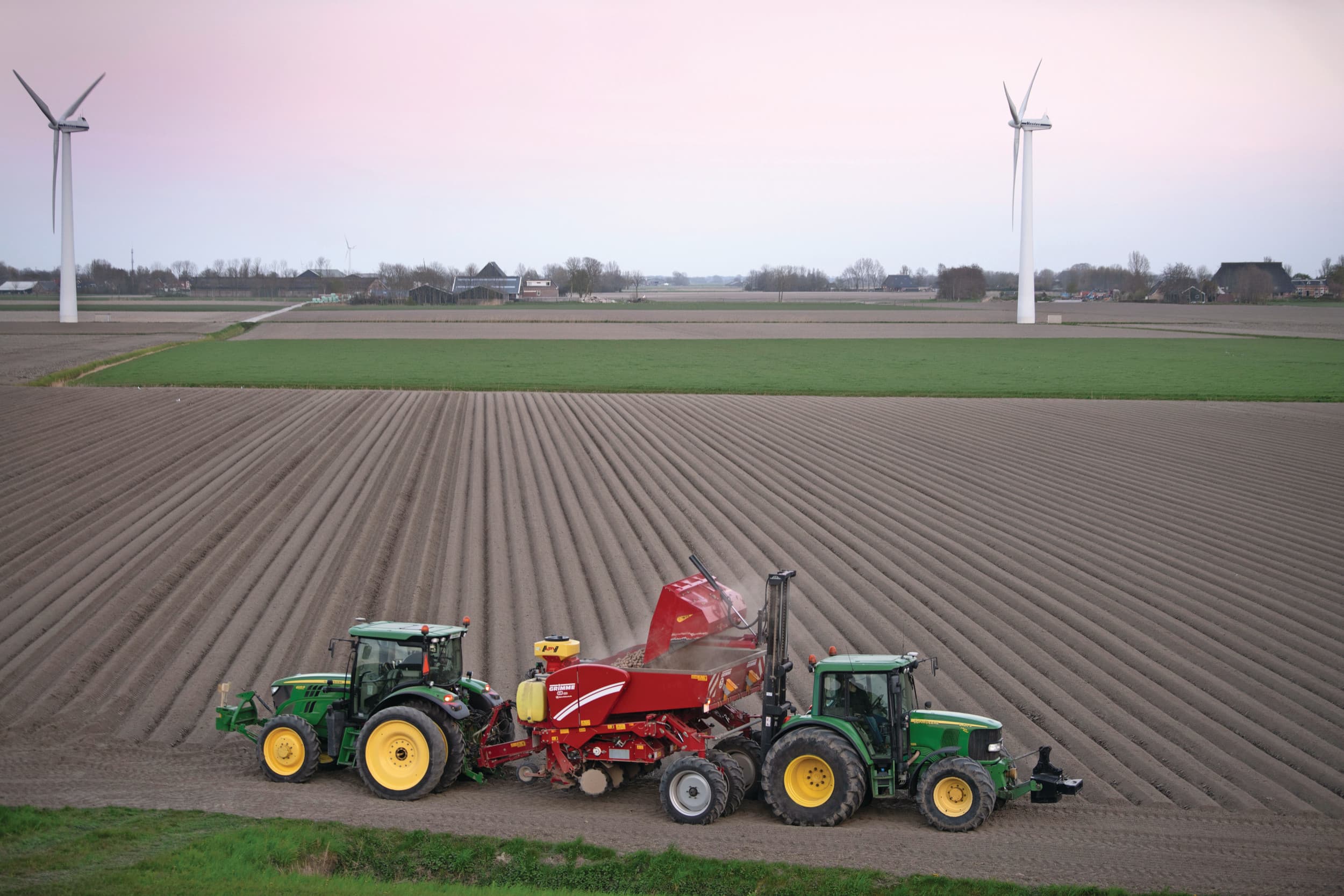 Chatgpt geeft uitgebreid antwoord op de vraag: wanneer moeten de pootaardappelen de grond in. Wat nog niet betekent dat een aardappelteler daar tevreden mee zou zijn. Foto: Mark Pasveer
