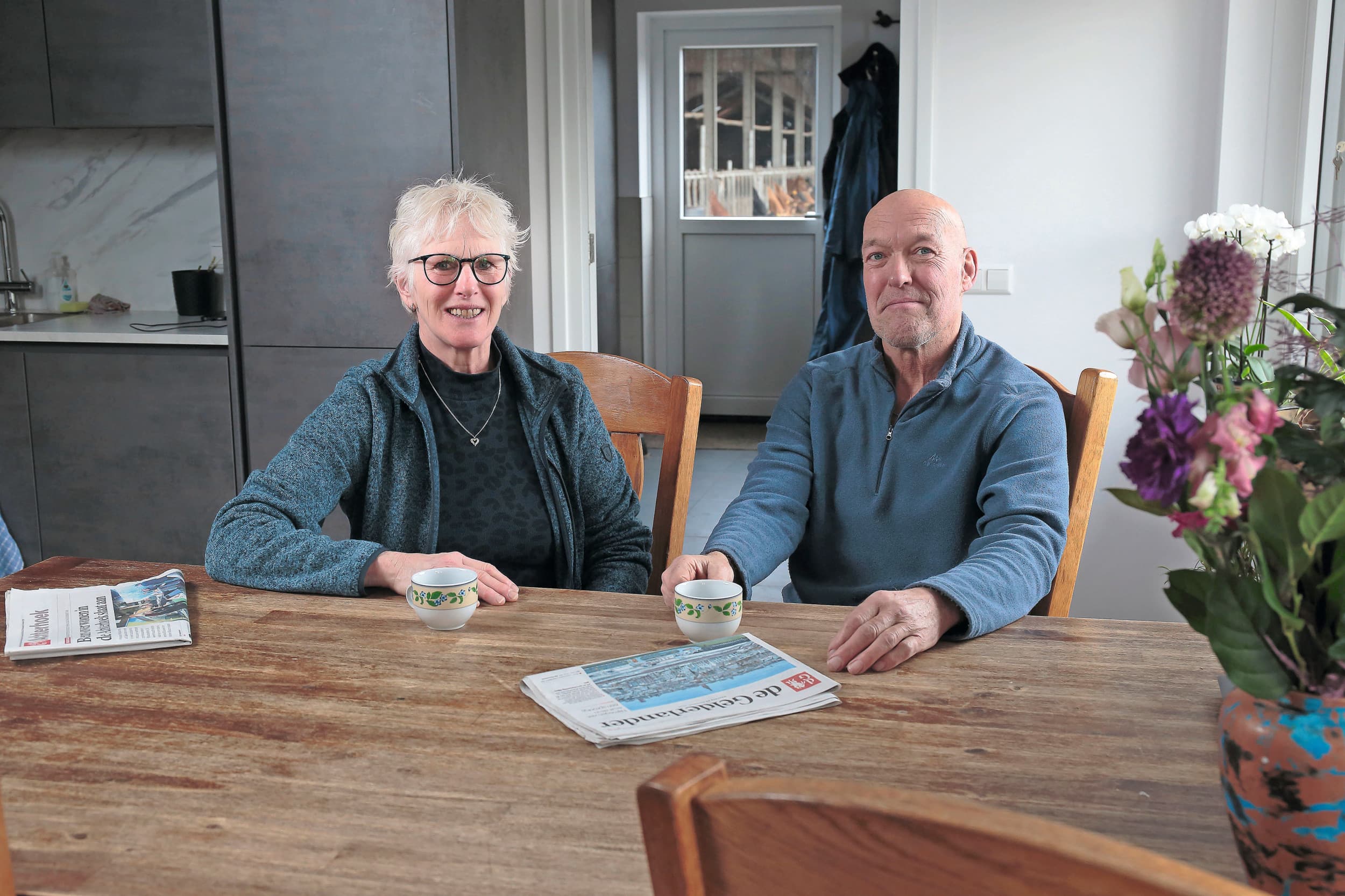 Annemieke reageerde als twintiger op een contactadvertentie van Jan. Ze woonde toen in Amsterdam en had al een zoontje. Voor Jan was dat geen probleem. Annemieke: ‘Maar voor zo’n jonge gozer is dat bijzonder knap. Ik heb er zo’n bewondering voor hoe hij dat heeft opgepakt en hoe het is gegaan.’ Foto’s: Hans Prinsen