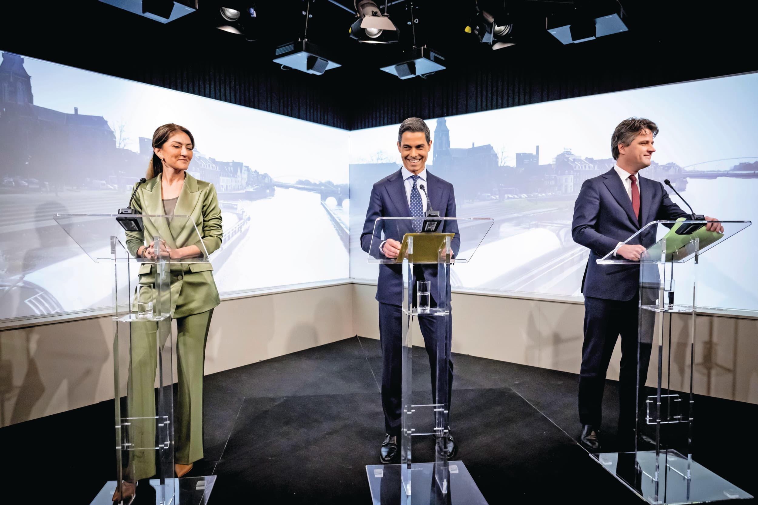 Fractievoorzitters Dilan Yesilgöz (VVD), Rob Jetten (D66) en Henri Bontenbal (CDA) presenteerden vrijdag het coalitieakkoord in de Tweede Kamer in Den Haag. Foto: ANP