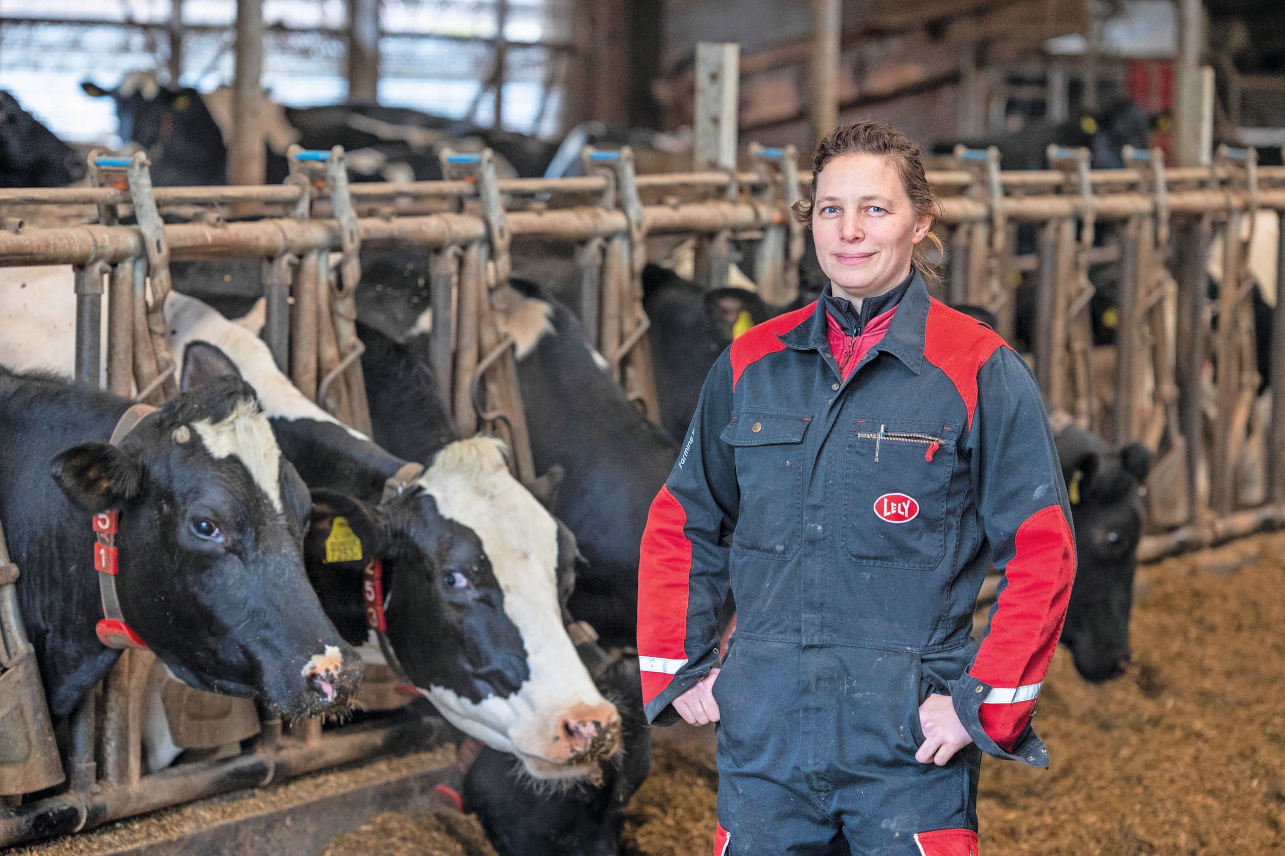 Janneke Kranendonk (40) is boerin op Hoeve De Pippert, een melkveebedrijf in Ophemert (Gld.) dat al vier generaties in de familie is. Ze houdt 180 koeien op 100 ha. Het bedrijf biedt ook BoerenBed en dagbesteding.
