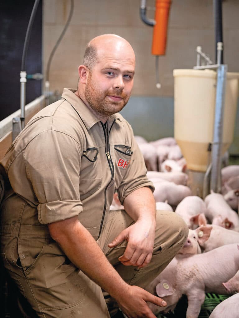 Michael Ostkotte (37) heeft een gemengd bedrijf met zeugen en akkerbouw.