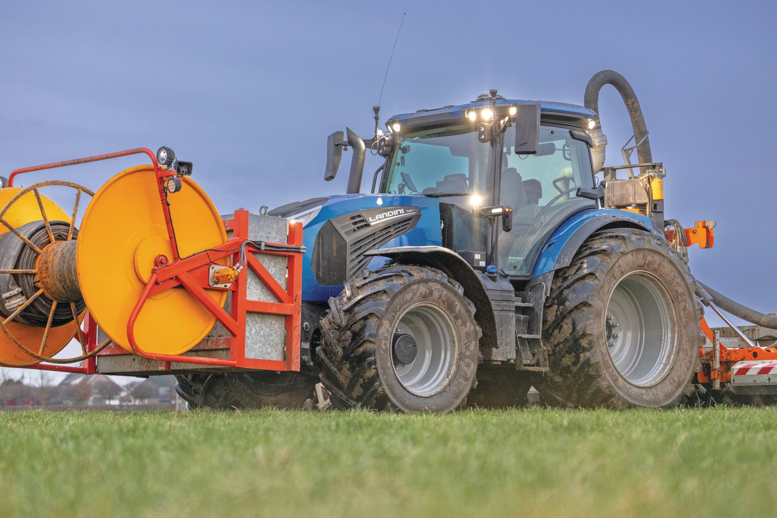 De Landini 7-240 V-Shift is de evenknie van de McCormick X7.624 VT-Drive. De McCormick dong in 2024 mee naar de titel Tractor of the Year 2025 in de categorie Midpower. Foto's: Mark Pasveer