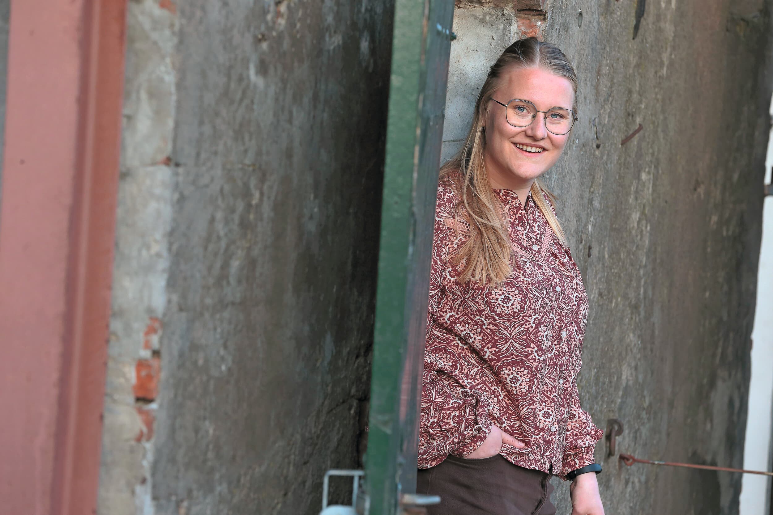 Dianne van Raalte – die opgroeide op een melkveebedrijf – is werkzaam als projectleider bij LTO Noord. Ze is programmaregisseur van Taboer. Foto: Hans Prinsen