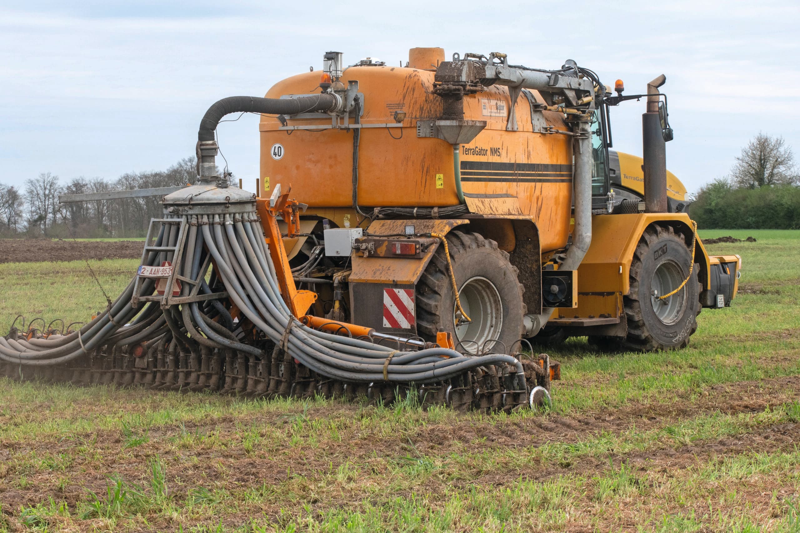 CBS: stikstofuitstoot uit dierlijke mest op plafond, fosfaat blijft te hoog