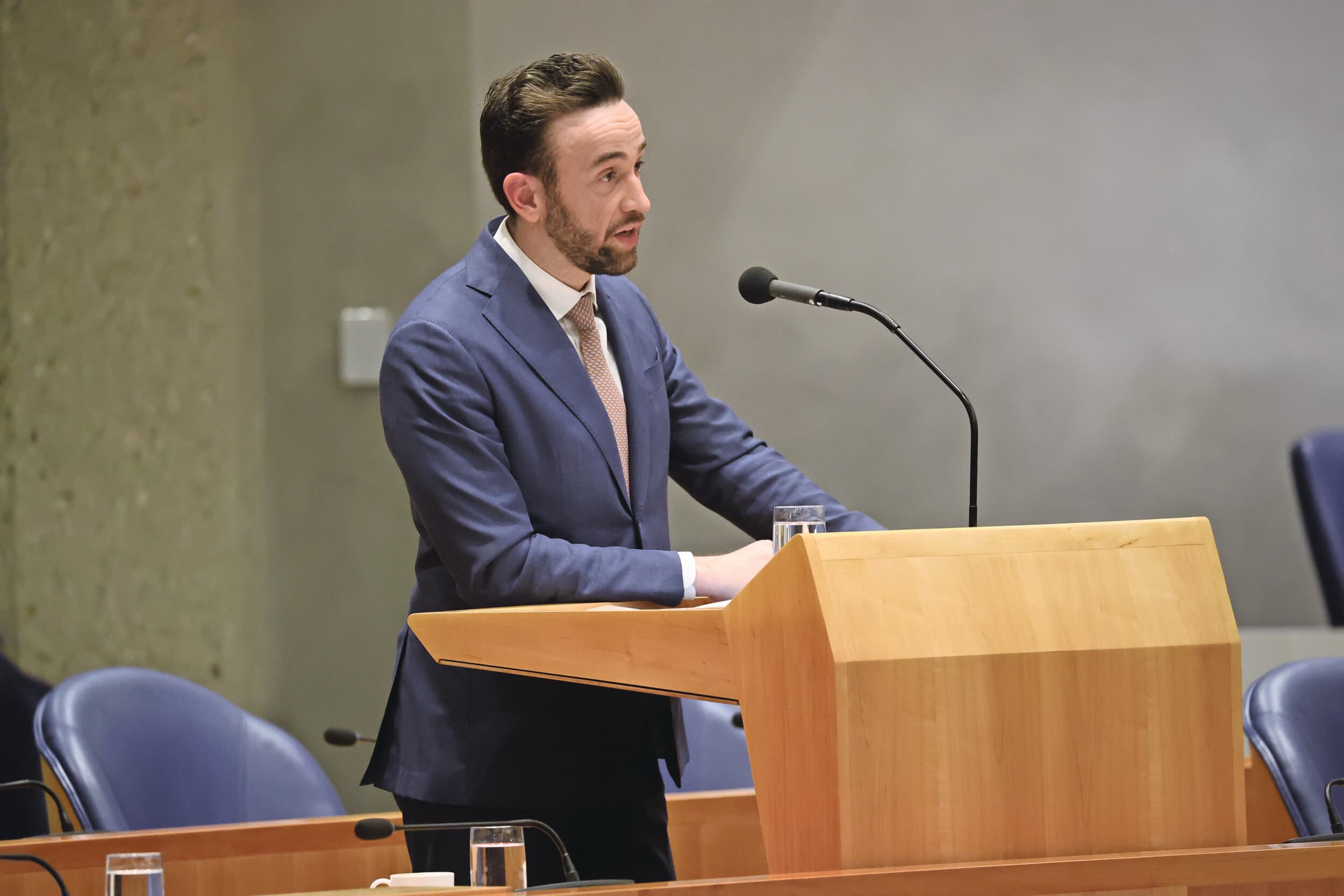 LVVN-staatssecretaris Silvio Erkens debatteerde donderdag met de Tweede Kamer over gewasbescherming en het Europese omnibuspakket. Foto: Dennis Wisse