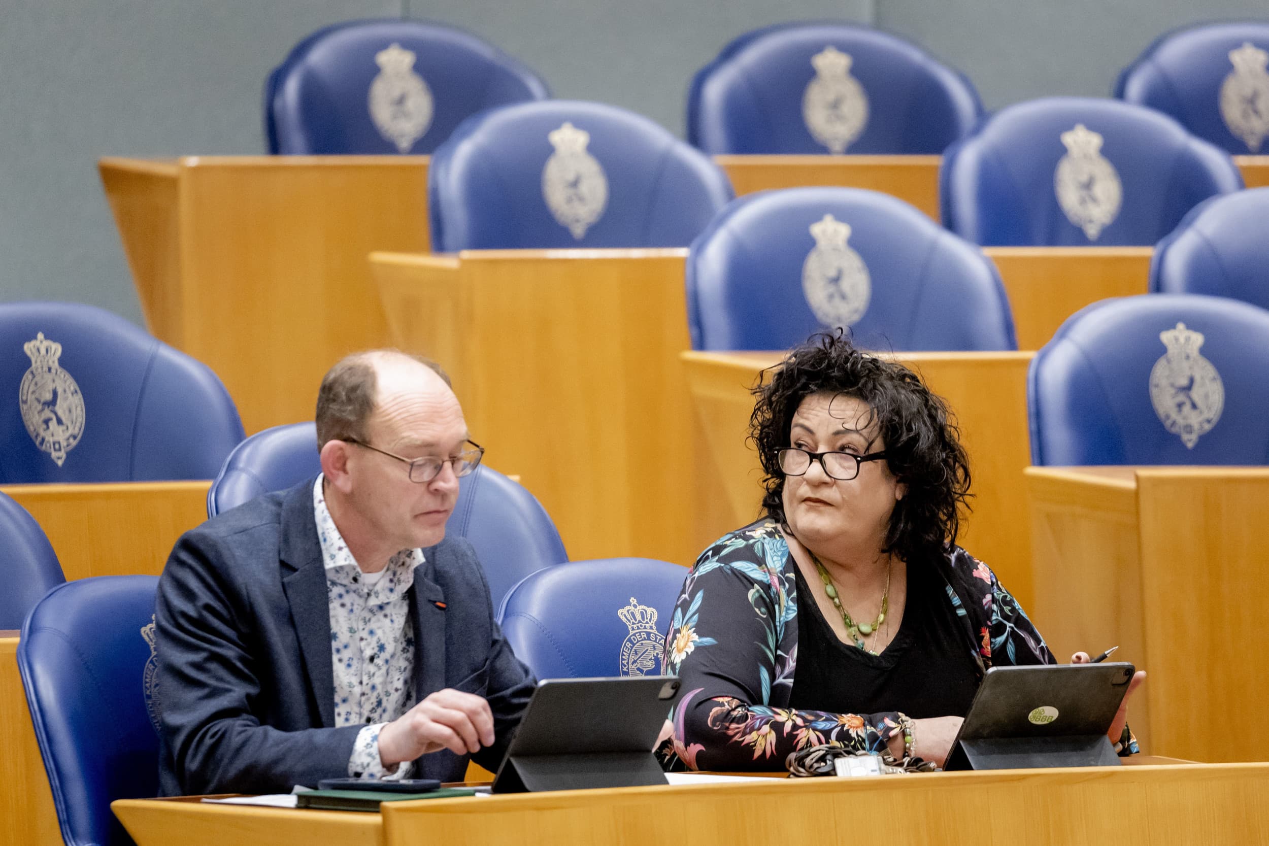 Cor Pierik (BBB) en Caroline van der Plas (BBB) tijdens een debat in de Tweede Kamer. – Foto: ANP/Sem van der Wal