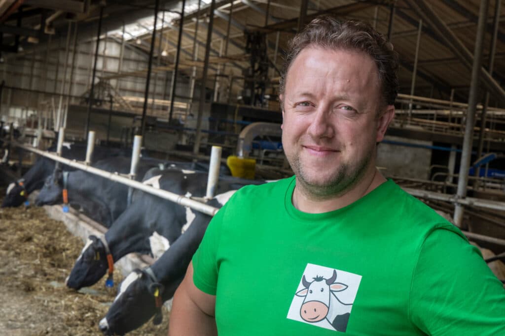 Maarten Burgmans (42) runt samen met zijn vrouw Corine (44) het gemengde akkerbouw- en melkveebedrijf Spieringhof in Dronten (Fl.)