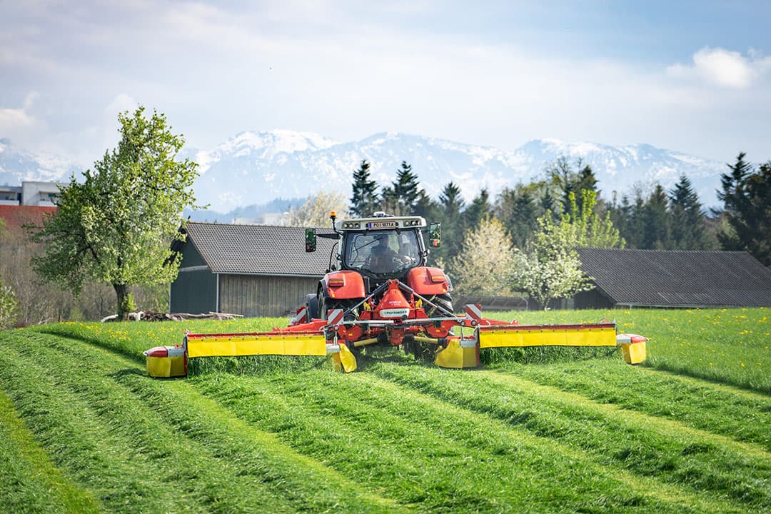 Machinefabrikant Pöttinger voegt de maaicombinaties Novacat V 8400 en V 9200 toe aan zijn Novacat V-serie. - Foto's: Pöttinger