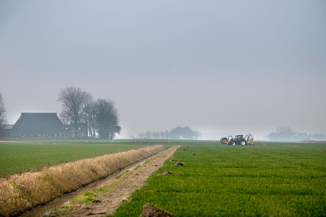 Mest uitrijden in het noorden van Nederland. - Foto: Mark Pasveer