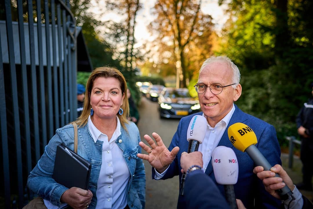 Stikstofminister Christianne van der Wal en landbouwminister Piet Adema na afloop van het ontbijt in het Catshuis met partijen uit de agrarische sector. - Foto: ANP