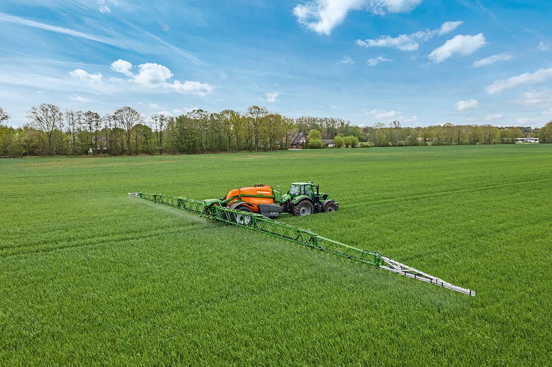 Voor de nieuwe Amazone-modellen is de Super-L3-spuitboom met 39, 40 of 42 meter werkbreedte beschikbaar. - Foto's: Sven Kleinewoerdemann