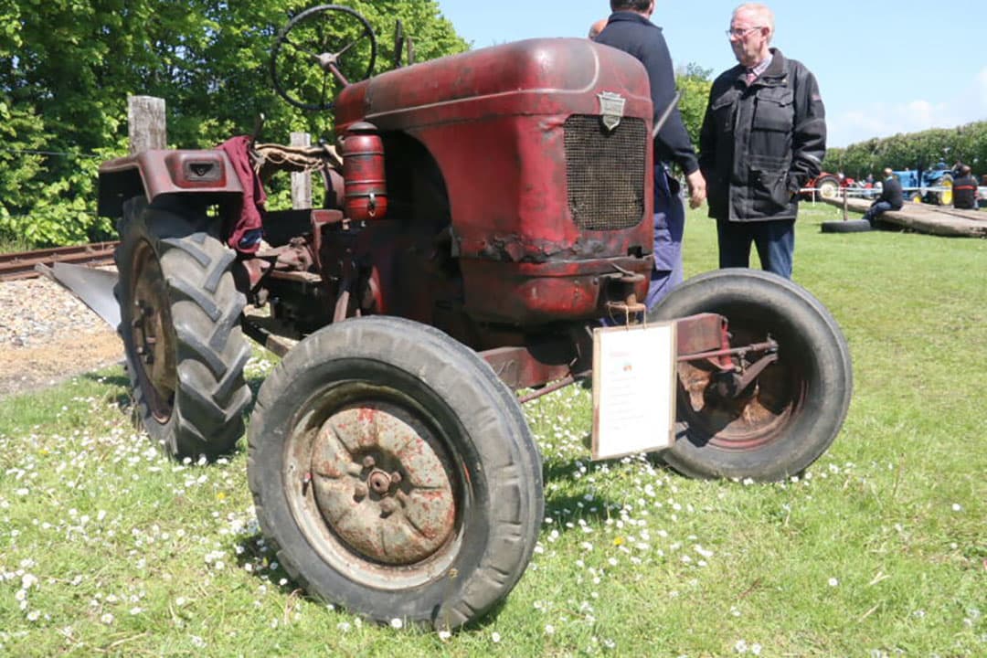 Een overzicht van het museum vanaf de bestuurdersstoel van een Hanomag. - Foto's: Anton Dingemanse