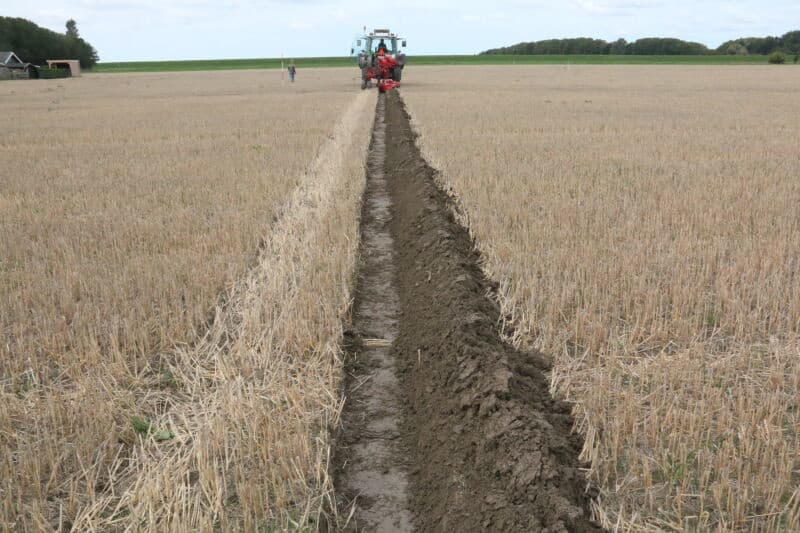 De openingsvoor wordt getrokken door Niek den Boer uit Nieuwerkerk met Fendt en Capponploeg. Hij was de enige in de klasse 2-schaar wentel en haalde 118 punten. Daarmee zou hij derde zijn op het totaal van de moderne combinaties. Hij werd met dezelfde combinatie ook derde bij de Schouwse kampioenschappen met 135,5 punten.