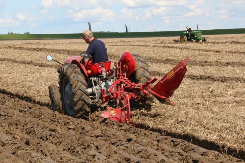 Met Hanomag- en Cockshut-ploeg werd A. van Strien met 163 punten kampioen in de categorie antiek rondgaand. Daarvoor A. Nieuwenhuijse met de Lanz en Allis-Chalmers-ploeg. Hij werd gedeeld vierde met 143 punten.