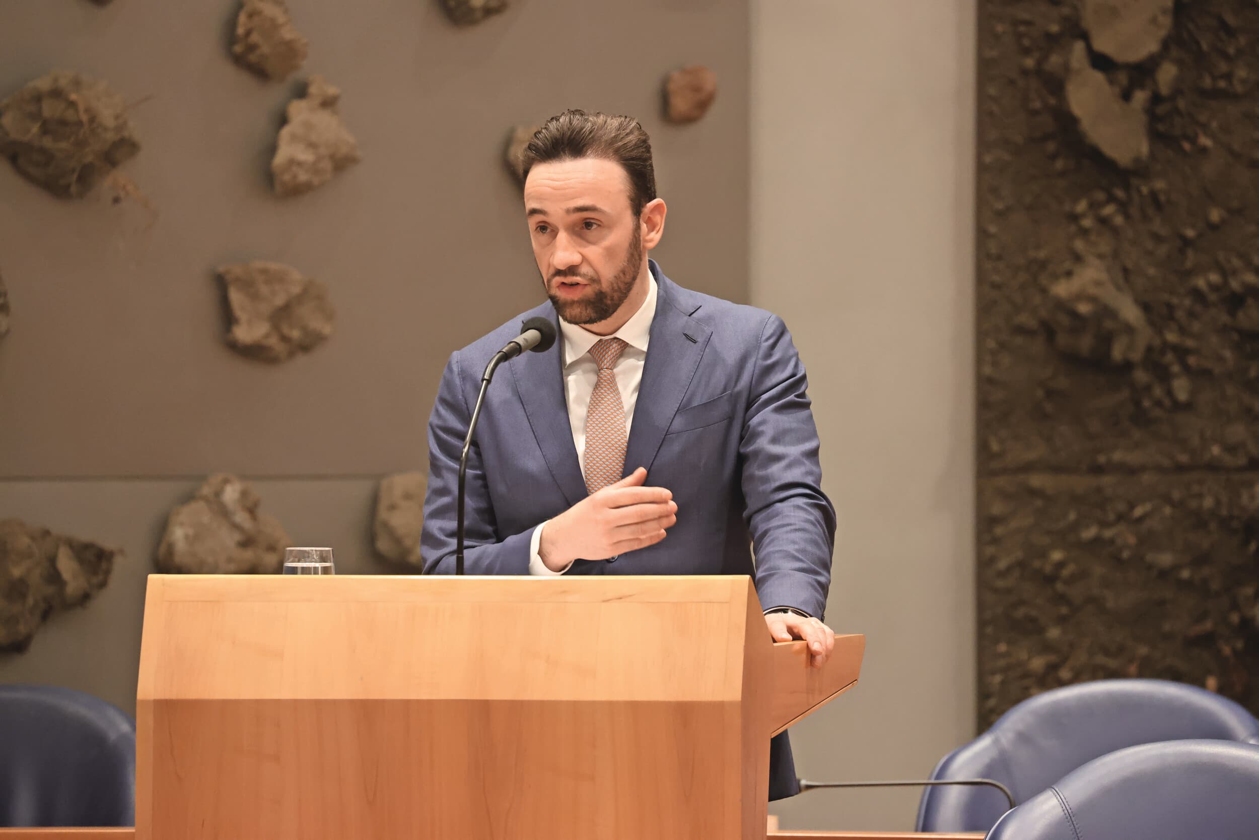“Dierwaardigheid wordt ook buiten Nederland steeds belangrijker, vooral bij jongere generaties”, zegt staatssecretaris Silvio Erkens. Foto: Dennis Wisse