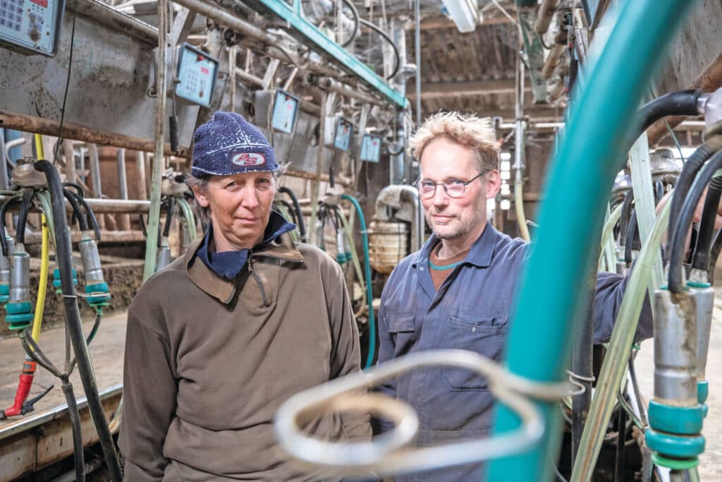 Maike Bouma (59) en Frank Wijnans (53) hebben een melkveebedrijf in Idsegahuizum (Fr.).