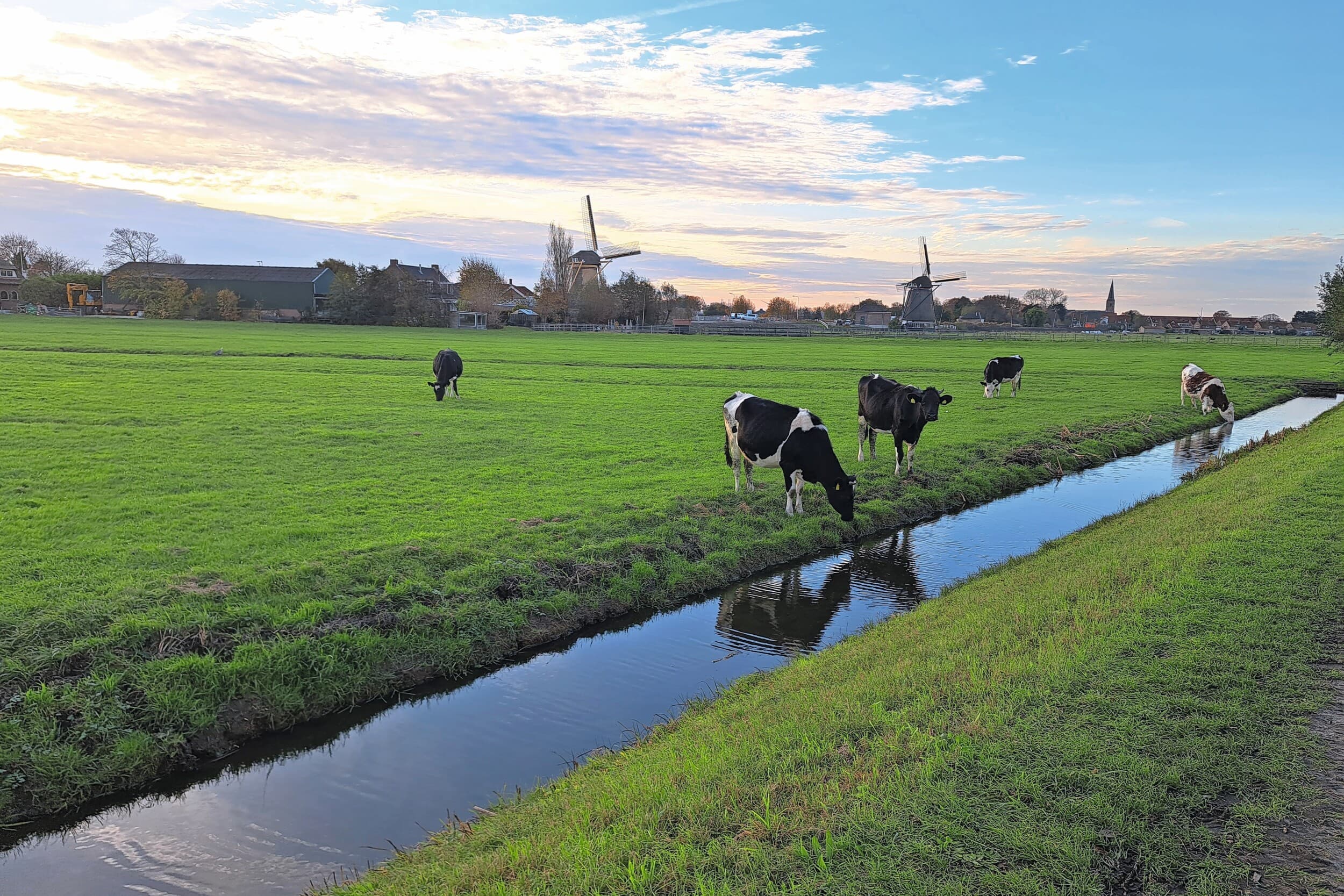 De waterkwaliteit verbetert, maar extra stappen zijn nodig om de doelen van de kaderrichtlijn water te halen, zegt minister Vincent Karremans. Foto: Mariska Vermaas