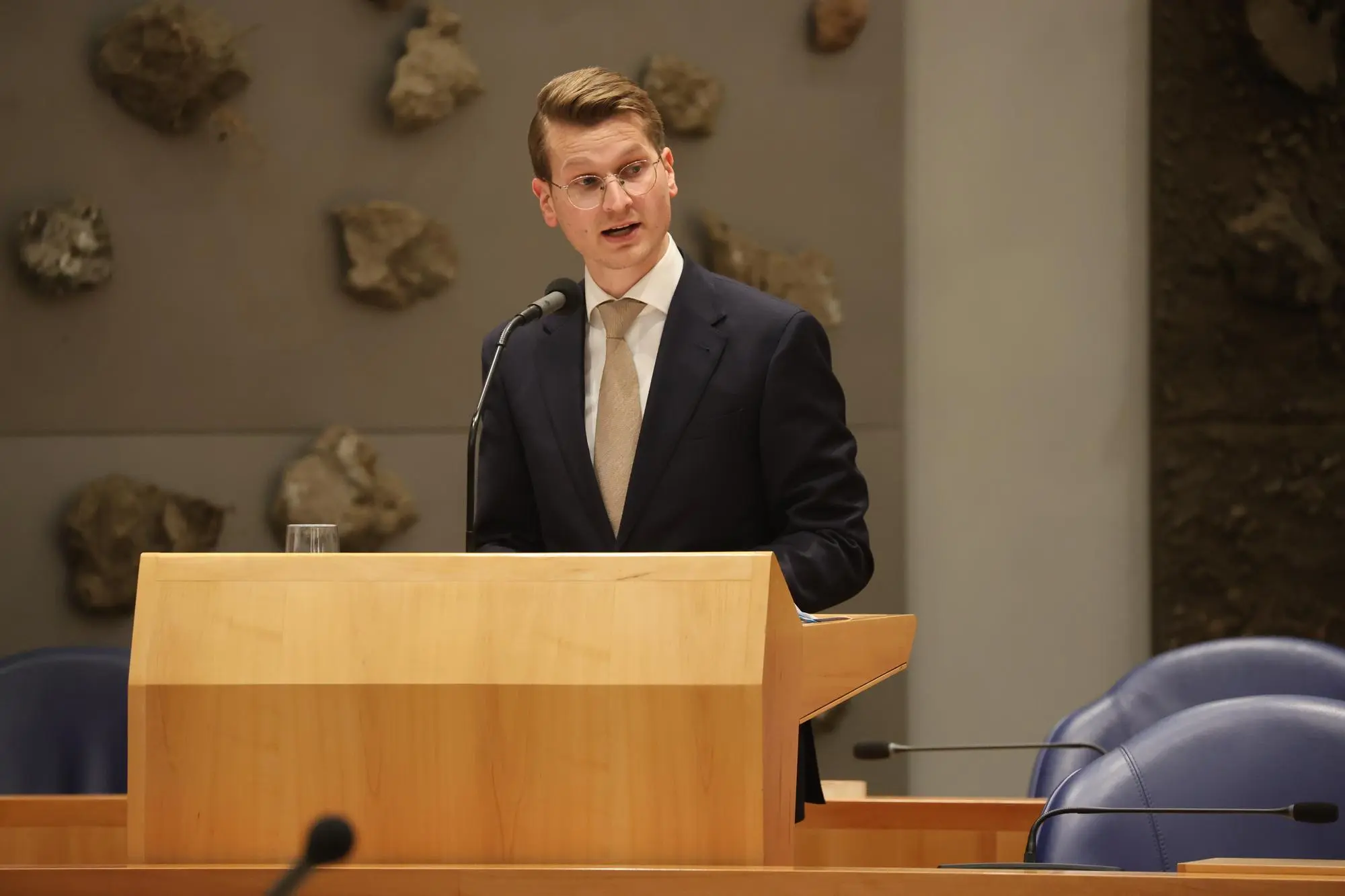 Minister Jaimi van Essen heeft begrip voor de bezorgdheid van boerenorganisaties over doelsturing. Desondanks zegt hij dat het nodig is om de doelen te halen. Foto: Dennis Wisse